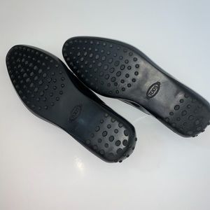 tods patent loafers
